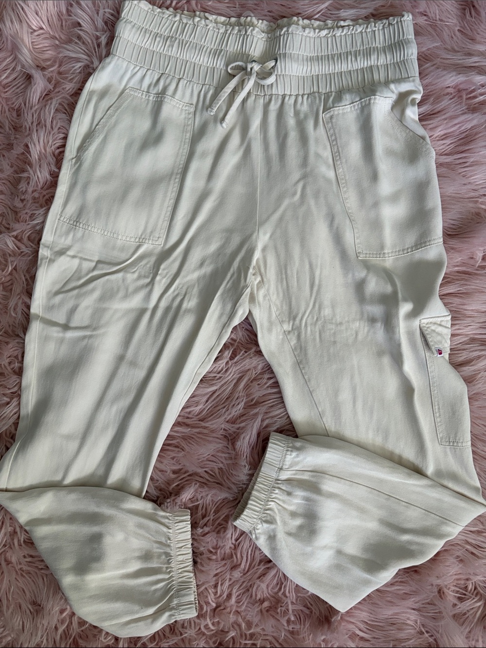 JUICY Relaxed Drawstring Joggers in Cream